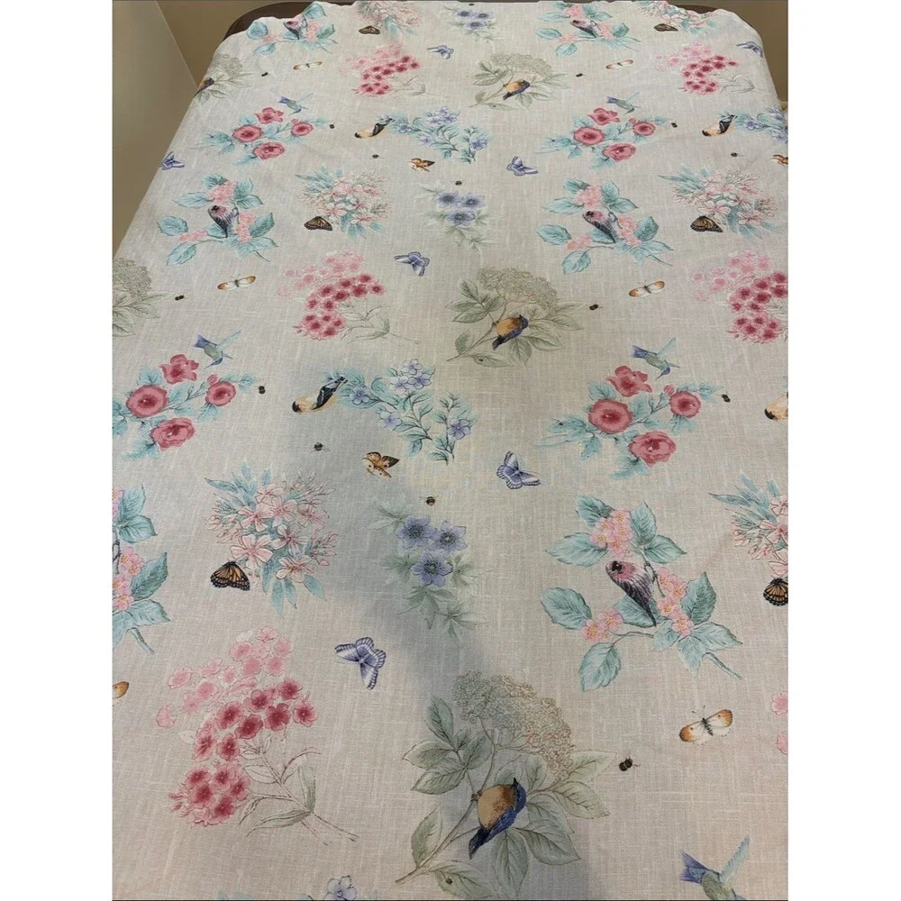 Round Floral Bird Tablecloth